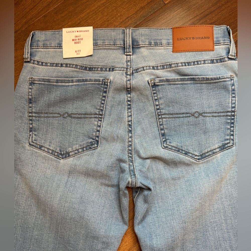 NWT LUCKY BRAND Women's Jeans - Picture 4 of 6